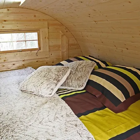 Les Tonneaux Du Perche Bed & Breakfast *