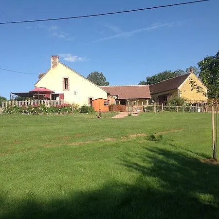 Les Tonneaux Du Perche Bed & Breakfast *
